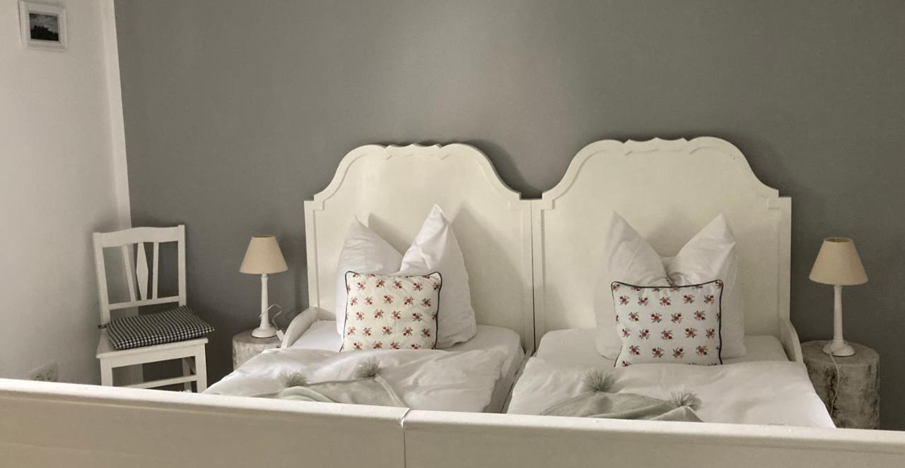 Guest House Dommitzsch Екстериор снимка